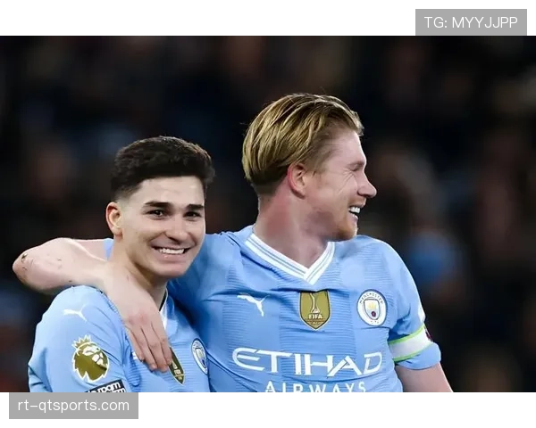 曼城小将奥莱利闪耀伊蒂哈德，梅开二度助球队紧追榜首